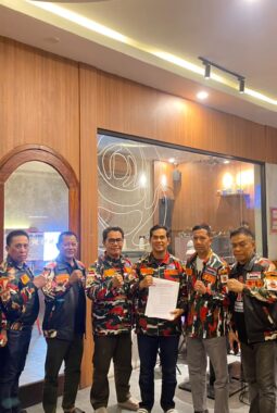 Dr. Haedar Djidar Nahkodai Kota Palopo Setelah Terima Mandat sebagai Ketua Markas Cabang LMP Kota Palopo